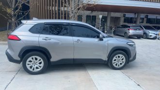 TOYOTA  CROSS 1.8CC